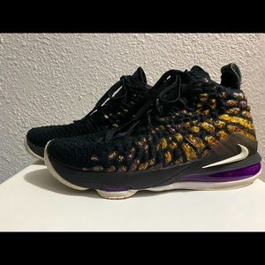 Nike Lebroon 17 Lakers colors